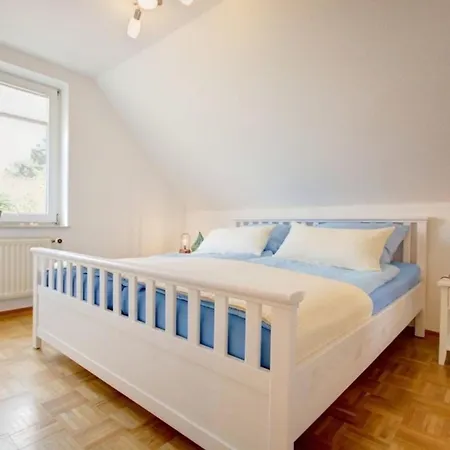 Ferienhuus Achter D Diek Holiday home Ditzum