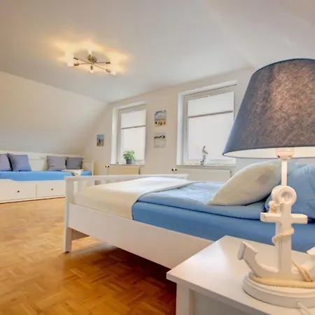 Ferienhuus Achter D Diek * Ditzum