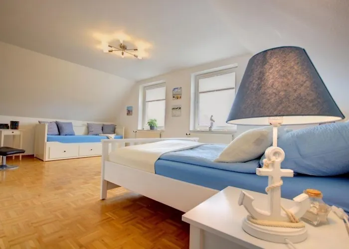 Ferienhuus Achter D Diek * דיצום